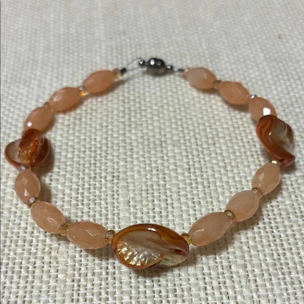 Elegant Orange red aventurine and shell gemstone Beaded Bracelet